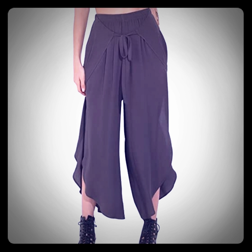 🌷Chiffon Wide Leg Tulip Pants🌷